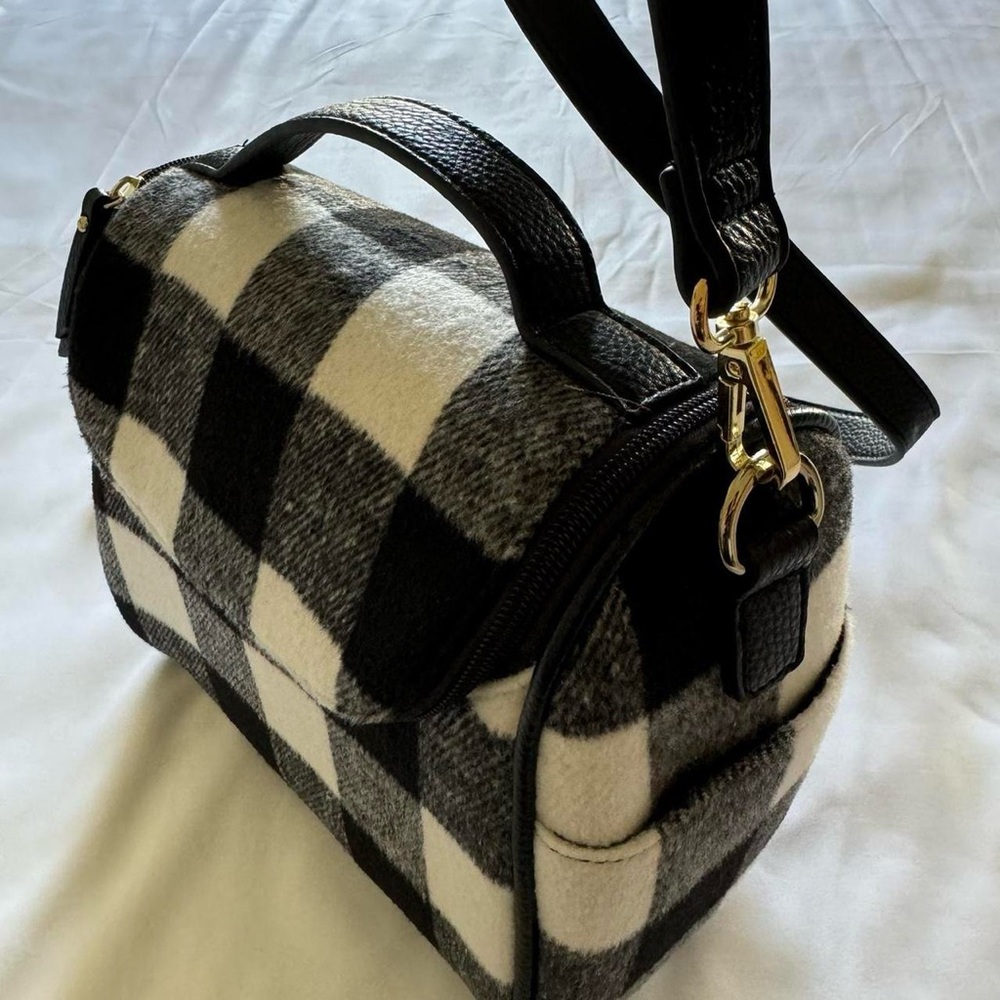 black and white buffalo crossbody insulated lunch box - Picture 6 of 7